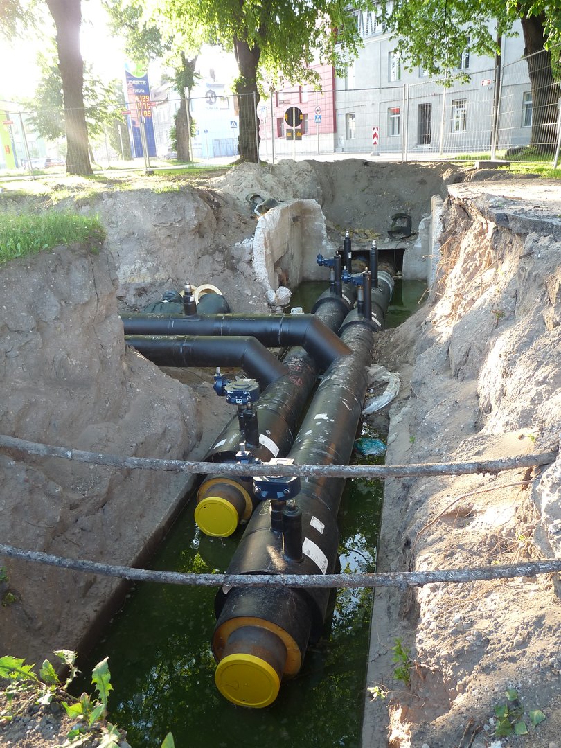 District Heating Network: Cutting Distribution Losses on a Campus